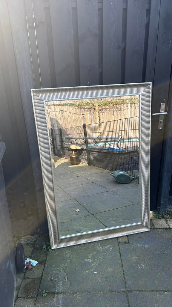 Mooie spiegel zilver/goudkleurig, Ophalen, Zo goed als nieuw, 80 tot 120 cm