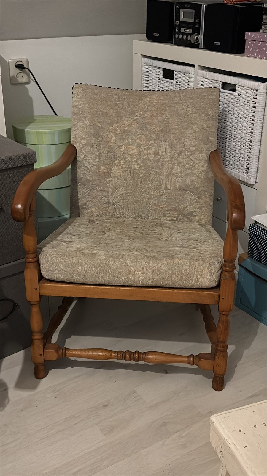 Stoel kleine fauteuil slaapkamerstoel, Antiek en Kunst, Antiek | Meubels | Stoelen en Banken, Ophalen