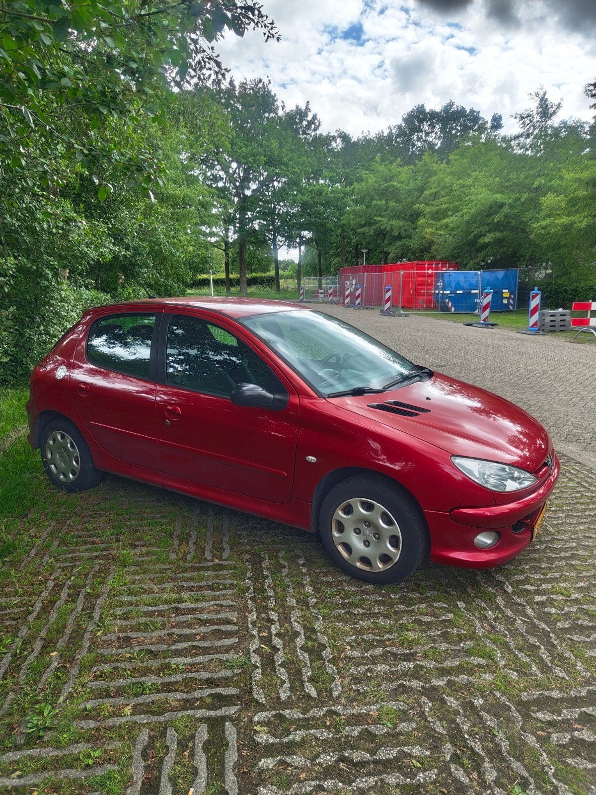 Peugeot 206 1.4 5D 2005 Rood, Auto's, Peugeot, Particulier, ABS, Airbags, Bluetooth, Centrale vergrendeling, Elektrische ramen