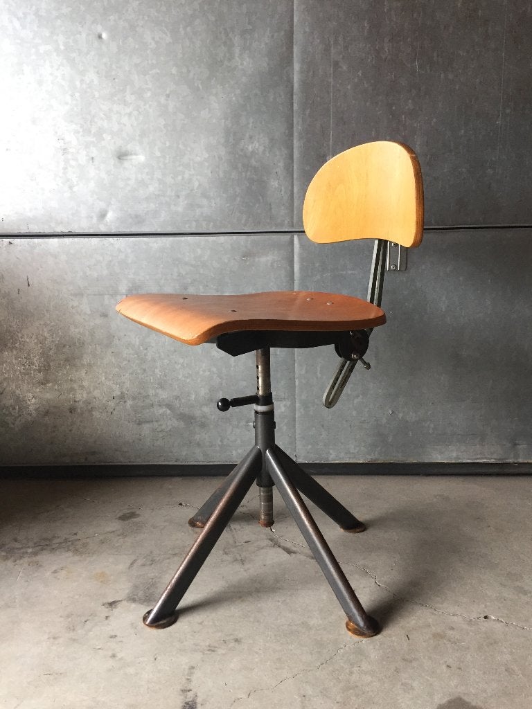 Zweeds industrieel design Odelberg Olsen werkstoel prouvé, Ophalen of Verzenden