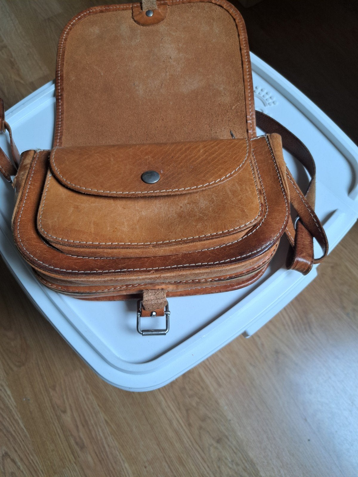 Leren tas.licht bruin. Hoog 18 cm breed 23, 30 cm of meer, Gebruikt, Bruin, Minder dan 35 cm