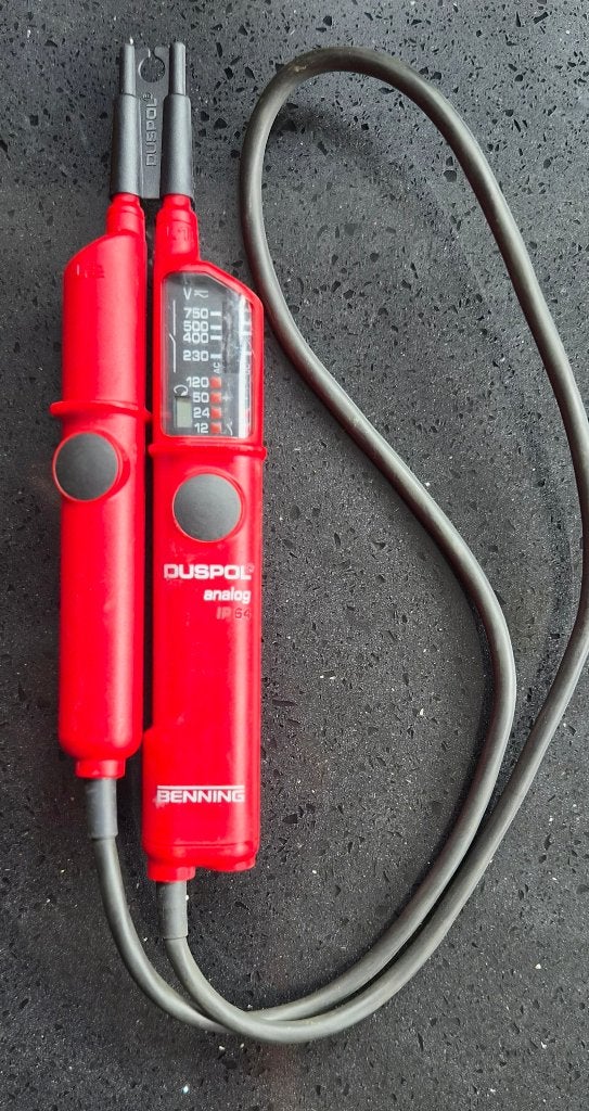 Benning Duspol analog IP 65, Ophalen, Zo goed als nieuw, Multimeter