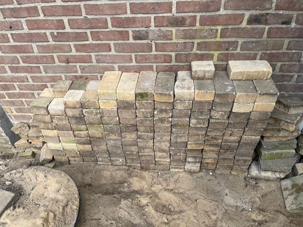 Gratis stenen - 2 verschillende maten, Ophalen, Gebruikt, Beton, Overige typen