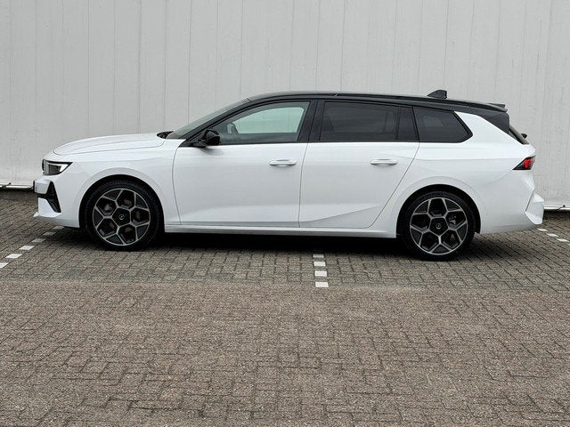 Opel Astra Sports Tourer 1.2 Turbo Hybrid 145PK GS met 360-C, Auto's, Opel, Wit, Origineel Nederlands, Stationwagon, Hybride Elektrisch/Benzine