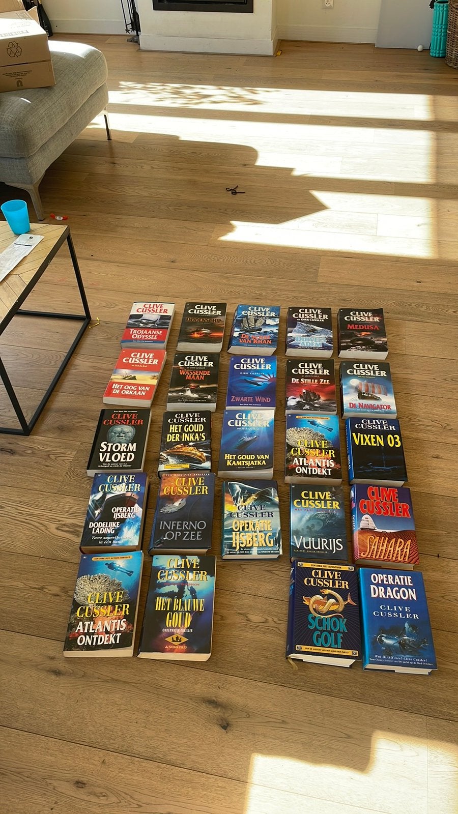 24x Clive Cussler dodenschip  duivelsadem medusa veel partij, Ophalen of Verzenden, Gelezen