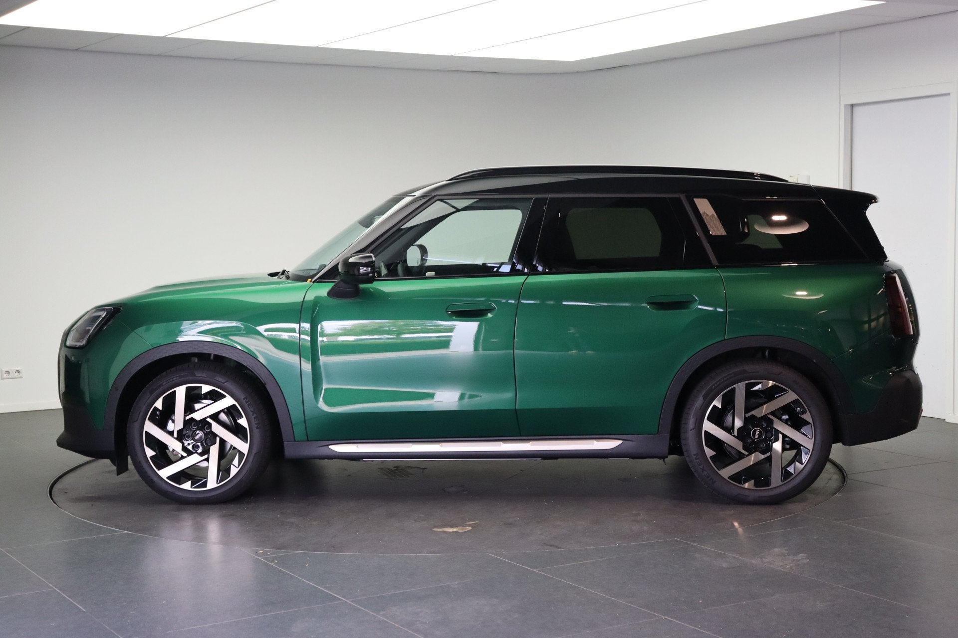 MINI Countryman E / Favoured / Pakket M / 19" Kaleido Spoke, Auto's, Dealer onderhouden, Lane Departure Warning, Countryman, Met garantie (alle)