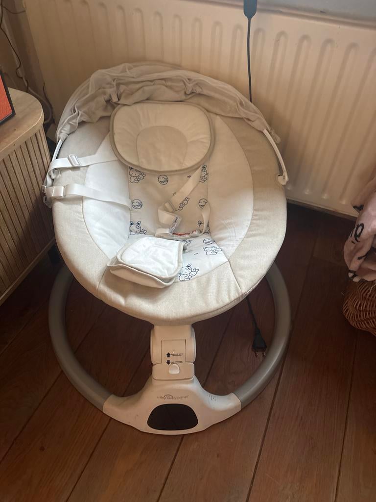 Comfortabele wipstoel van Tiny Love, Kinderen en Baby's, Wipstoeltjes, Gebruikt, Wipstoel, Met gordel(s) of riempje(s), Ophalen