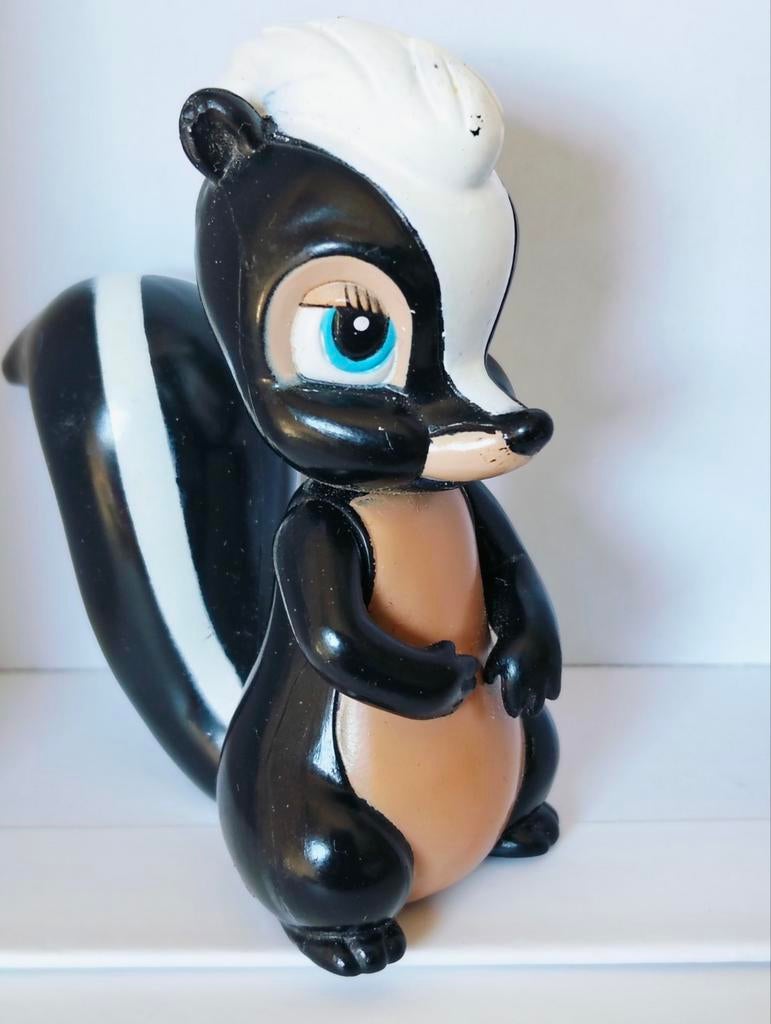 Disney Bambi ' stinkdiertje ' figuurtje, Ophalen of Verzenden, Zo goed als nieuw