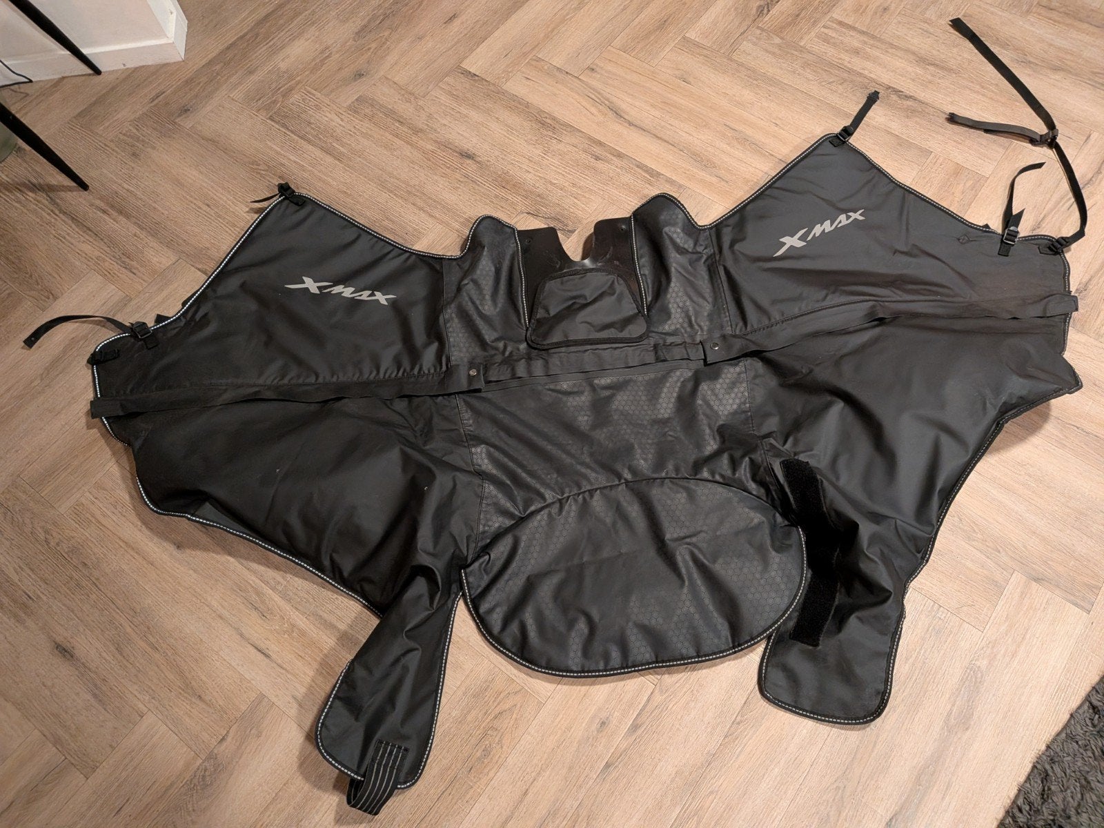 Origineel beenkleed Yamaha XMAX 300 2023-2025, Motoren, Ophalen, Gebruikt