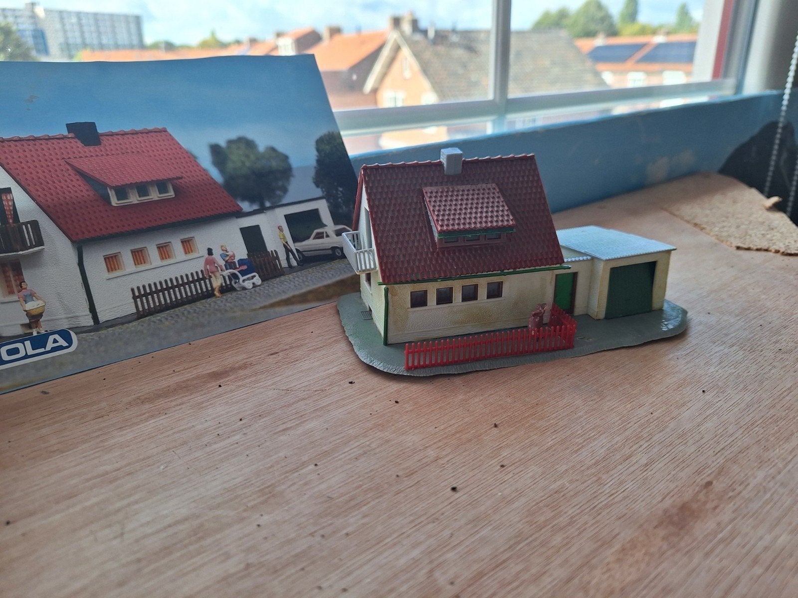 Pola H0 Huisje met Garage - Spoorbaan Modelbouw, Ophalen of Verzenden, Gebruikt, Brug, Tunnel of Gebouw, Overige merken