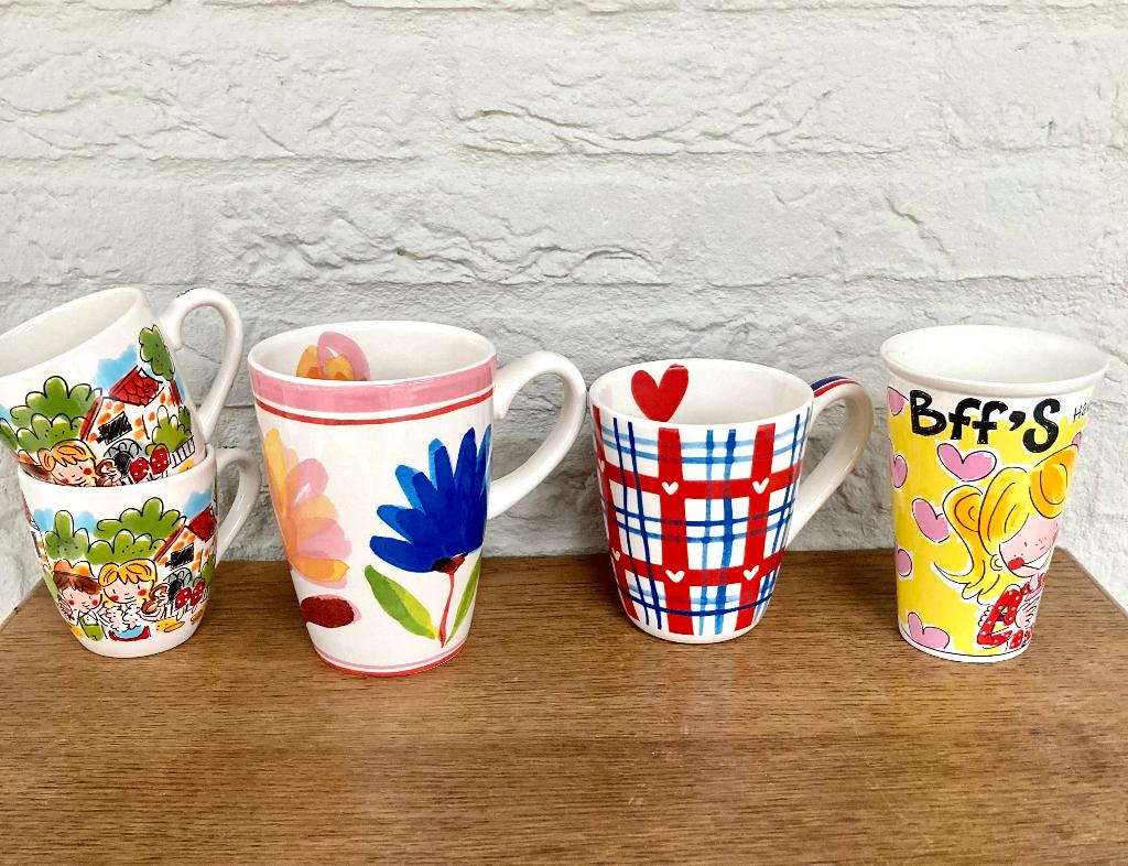 Blond Amsterdam: koffie-theemokken, 11 stuks. Z.g.a.n., Ophalen of Verzenden, Zo goed als nieuw, Overige stijlen, Kop(pen) en/of Schotel(s)