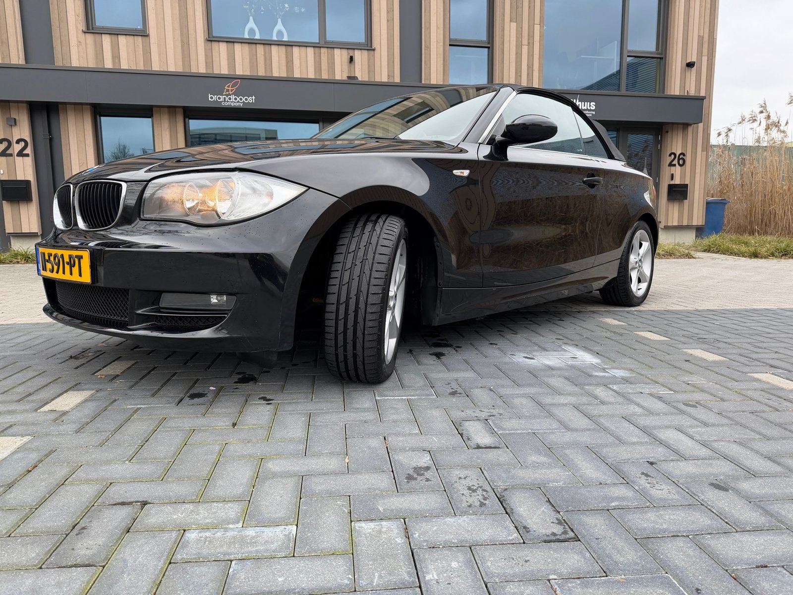 BMW 125i cabrio. 149500 km. 3.0 liter, 6 cilinder. Topstaat!, Automaat, Achterwielaandrijving, Cabriolet, Zwart