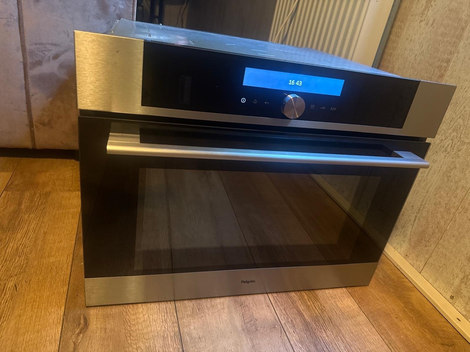 Pelgrim MACRVS Combi-magnetron: XL inhoud, Invertertechniek, Ophalen, Inbouw, Hete lucht, Combi-oven