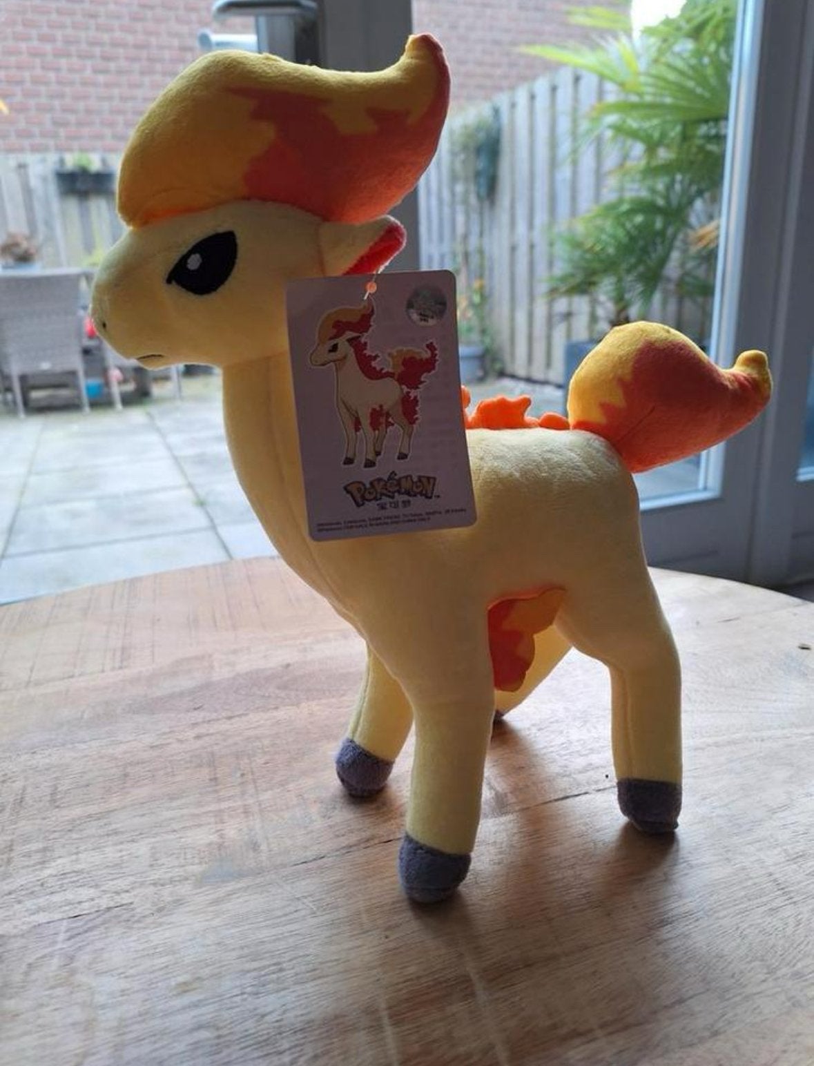 Nieuwe Pokémon Ponyta knuffel, Kinderen en Baby's, Paard, Pokemon, Geel, Nieuw