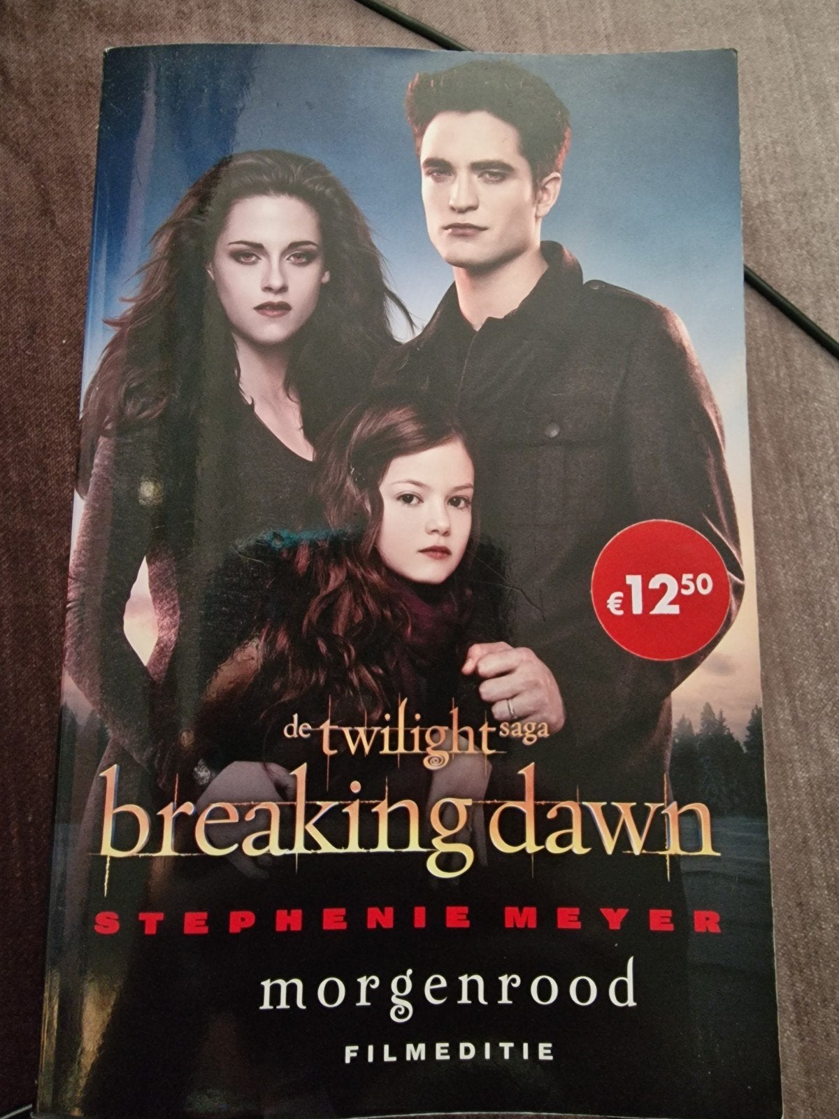 De Twilight Saga: Breaking Dawn - Morgenrood Filmeditie, Boeken, Romans, Gelezen, Nederland, Ophalen of Verzenden