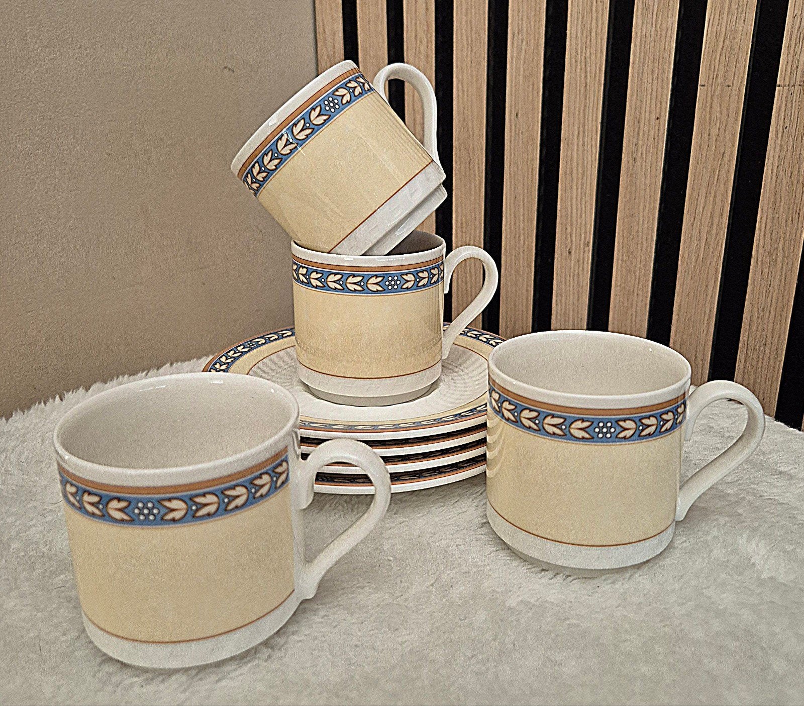 4 Villeroy & Boch kop en schotels, Huis en Inrichting, Villeroy & Boch, Ophalen of Verzenden, Zo goed als nieuw, Overige stijlen