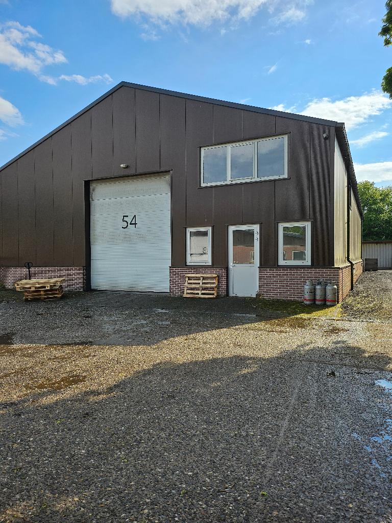 Te huur: loods, 300 m², Huur, Bedrijfsruimte