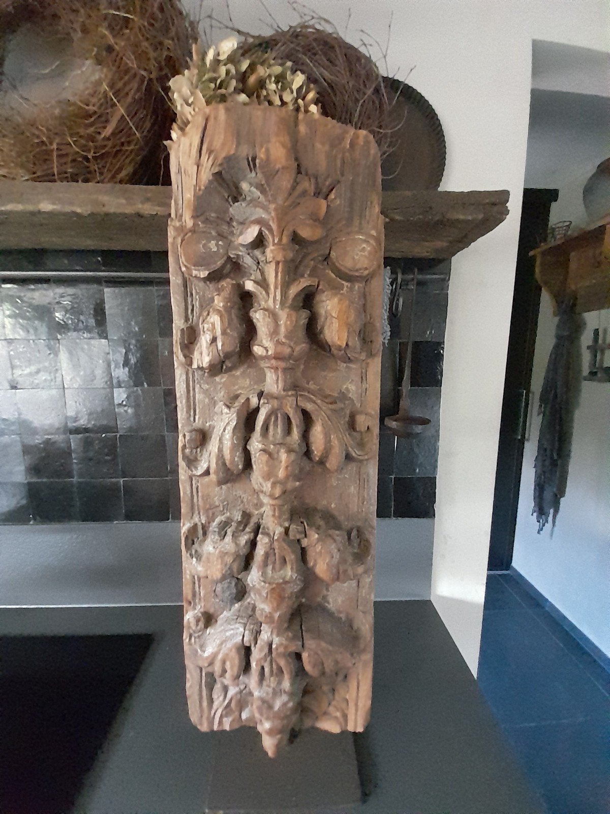 Oud houten ornament op stalen voet aura peeperkorn, Ophalen of Verzenden, Nieuw