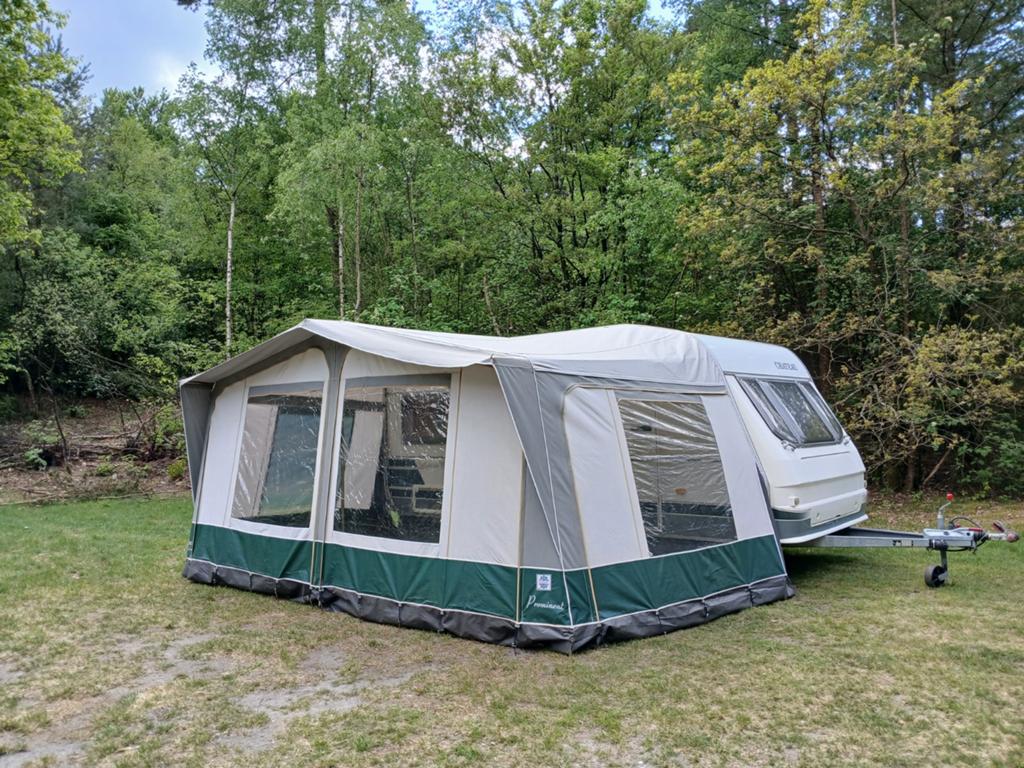Nette Chateau Calista Cruise 450 BJ 1999, Caravans en Kamperen, Caravans, Schokbreker, Chateau, Treinzit, 750 - 1000 kg