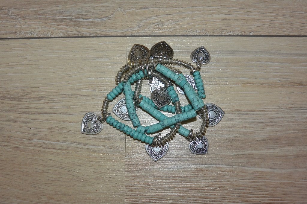 Jacky armband met turquoise kralen en hartjes, Overige materialen, Gebruikt, Overige kleuren, Ophalen of Verzenden