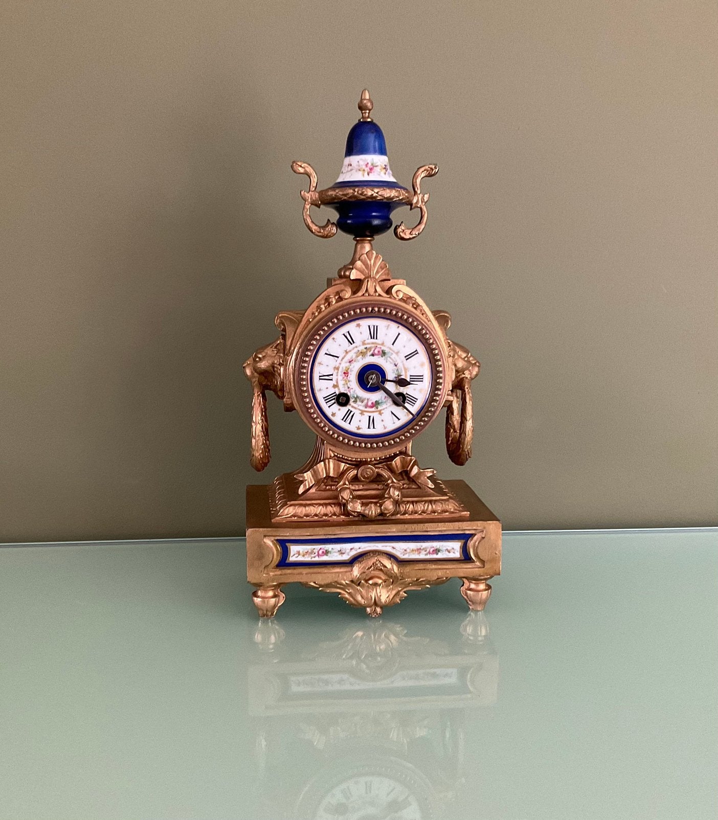 Phillipe Mourey Louis XV Style Bronze Porcelain Mantel Clock, Ophalen