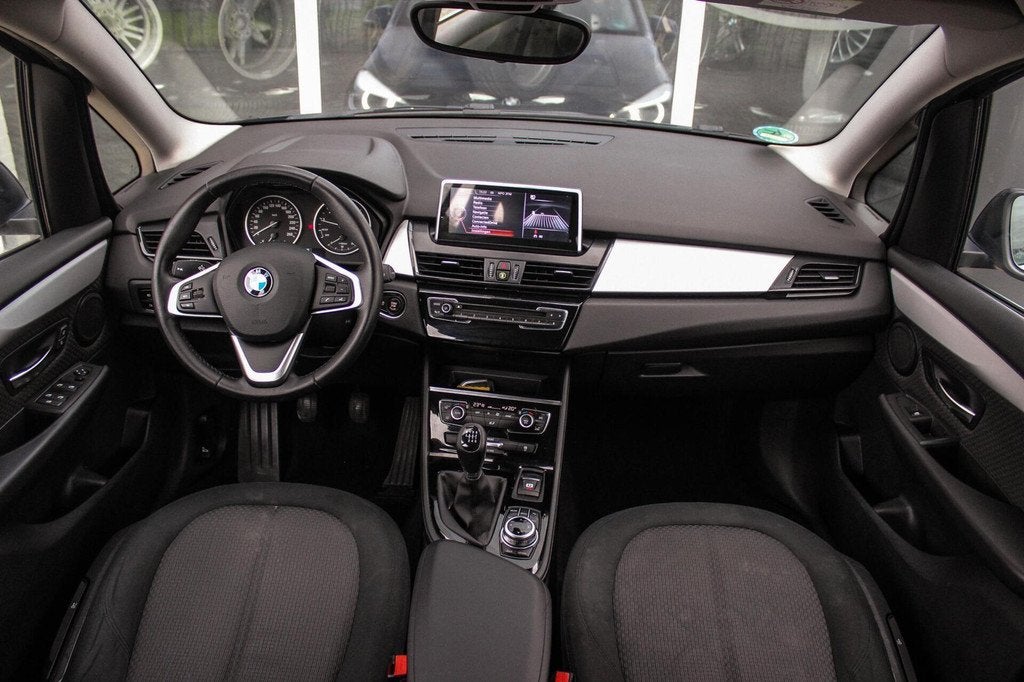 BMW 2-serie Gran Tourer 216i Centennial Executive 7p | Origi, Auto's, Gebruikt, 2-Serie Gran Tourer, Blauw, 7 stoelen