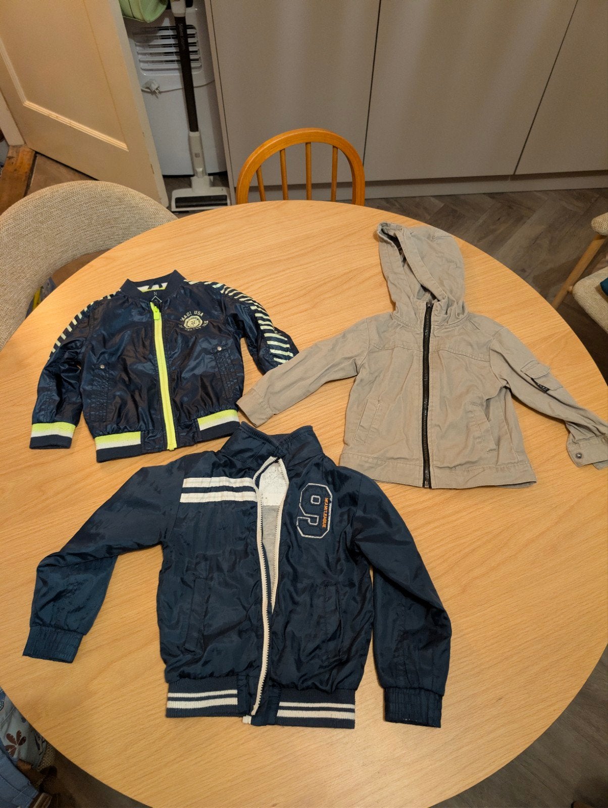 Foto 8 van GROOT kledingpakket jongen 93-110