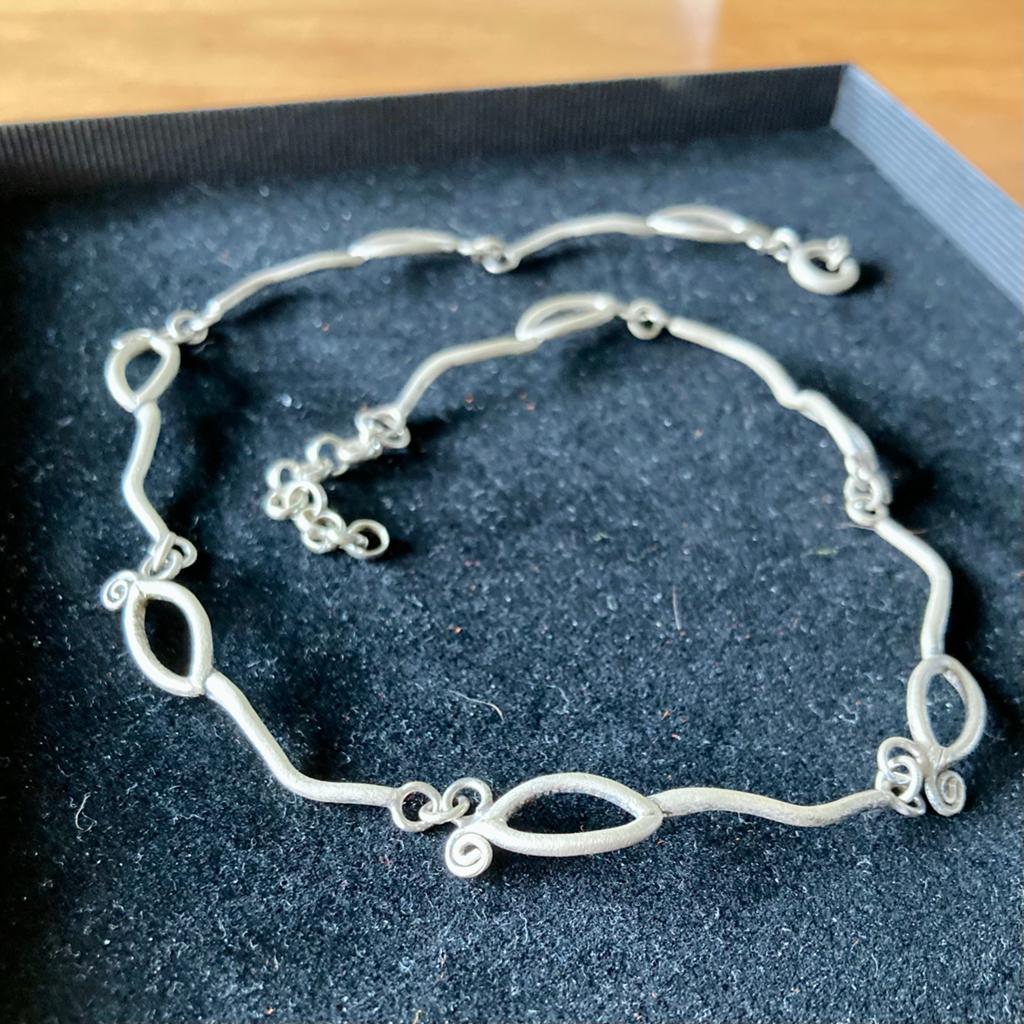 Zilveren ketting van Kameleon, handgemaakt, verstelbaar, Sieraden, Tassen en Uiterlijk, Ophalen of Verzenden, Zo goed als nieuw