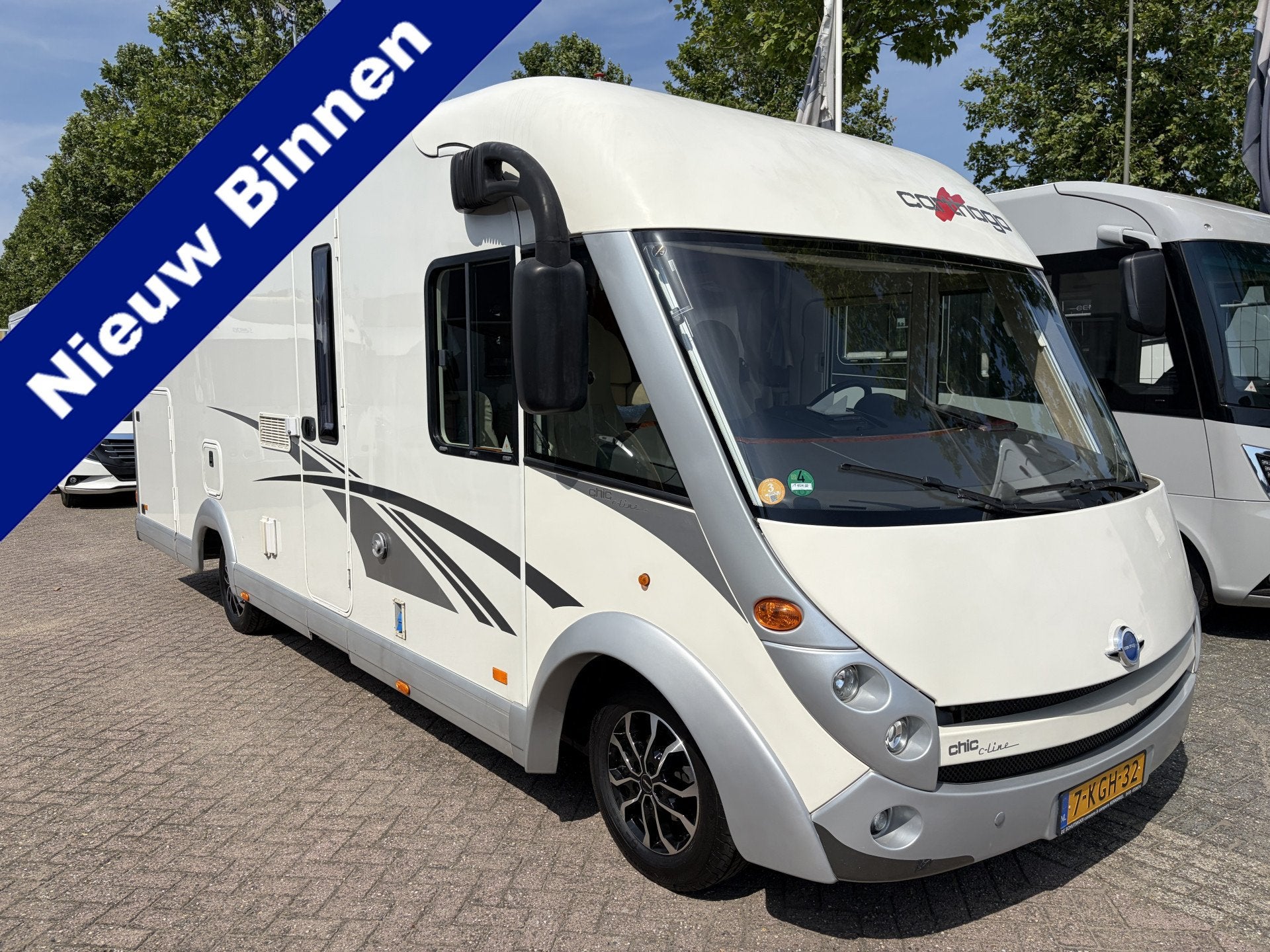 Carthago CHIC C-LINE I 4.8 Lengtebedden LMV Airco Solar Sat, Integraal, Galliersweg 39
5349AT  OSS, NL, 7 tot 8 meter, Carthago