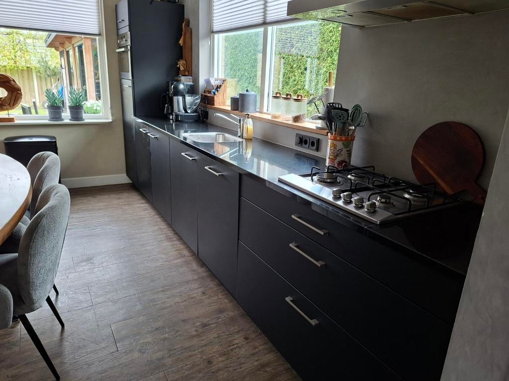Hele nette zwarte keuken., Huis en Inrichting, Ophalen, Gebruikt, Zwart, Enkelwandige keuken