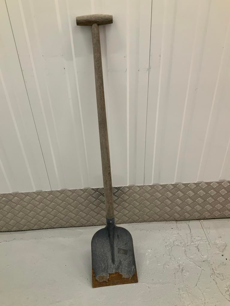 Stevige gebruikte schop met houten steel, Ophalen of Verzenden, Gebruikt, Schop