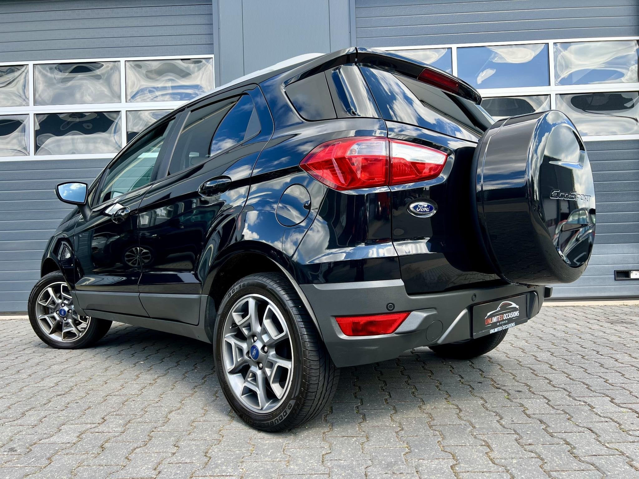Ford EcoSport 1.0 EcoB. Titanium *MINI SUV*SPORT, Voorwielaandrijving, Dealer onderhouden, Gebruikt, Ecosport
