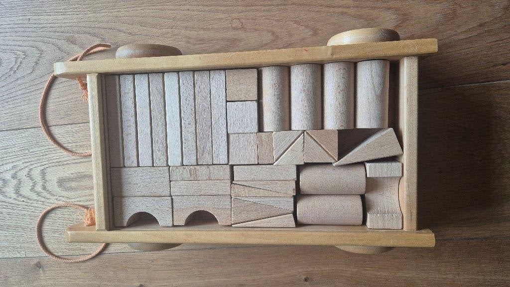 kar met houten blokken, Ophalen, Gebruikt