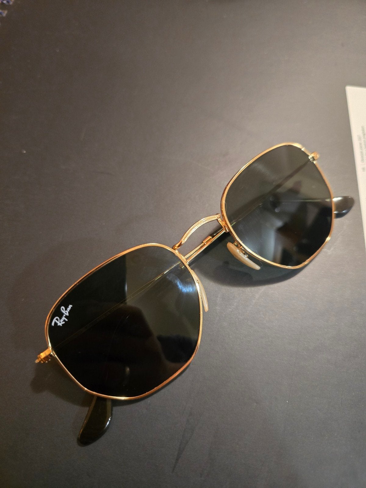 Ray-Ban Hexagonal Zonnebril RB 3548-N Goud Zwart, Zonnebril, Zwart, Ophalen of Verzenden, Zo goed als nieuw