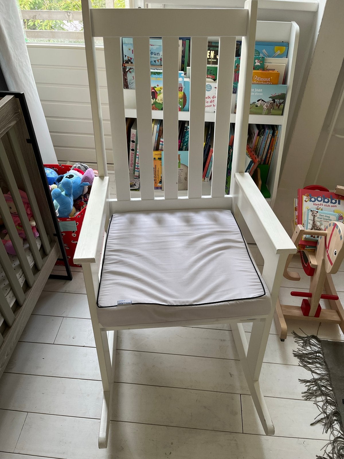 Witte schommelstoel met kussen, Ophalen, Gebruikt, Wit, Eén