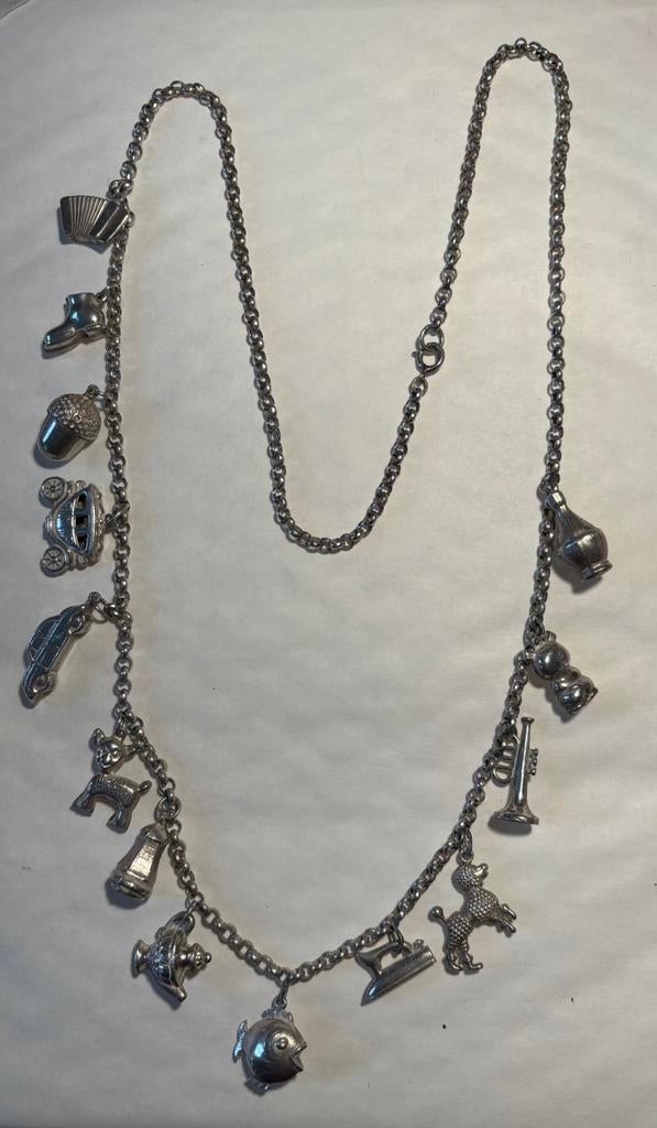 Zilveren jasseron collier met 14 bedels ., Ophalen of Verzenden, Zo goed als nieuw, Zilver