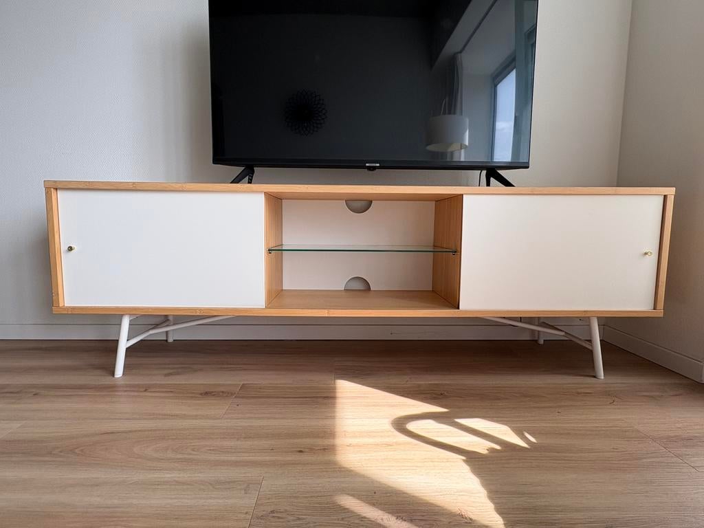Tv meubel IKEA, Huis en Inrichting, Kasten | Televisiemeubels, Ophalen, Zo goed als nieuw, 25 tot 50 cm, Minder dan 100 cm