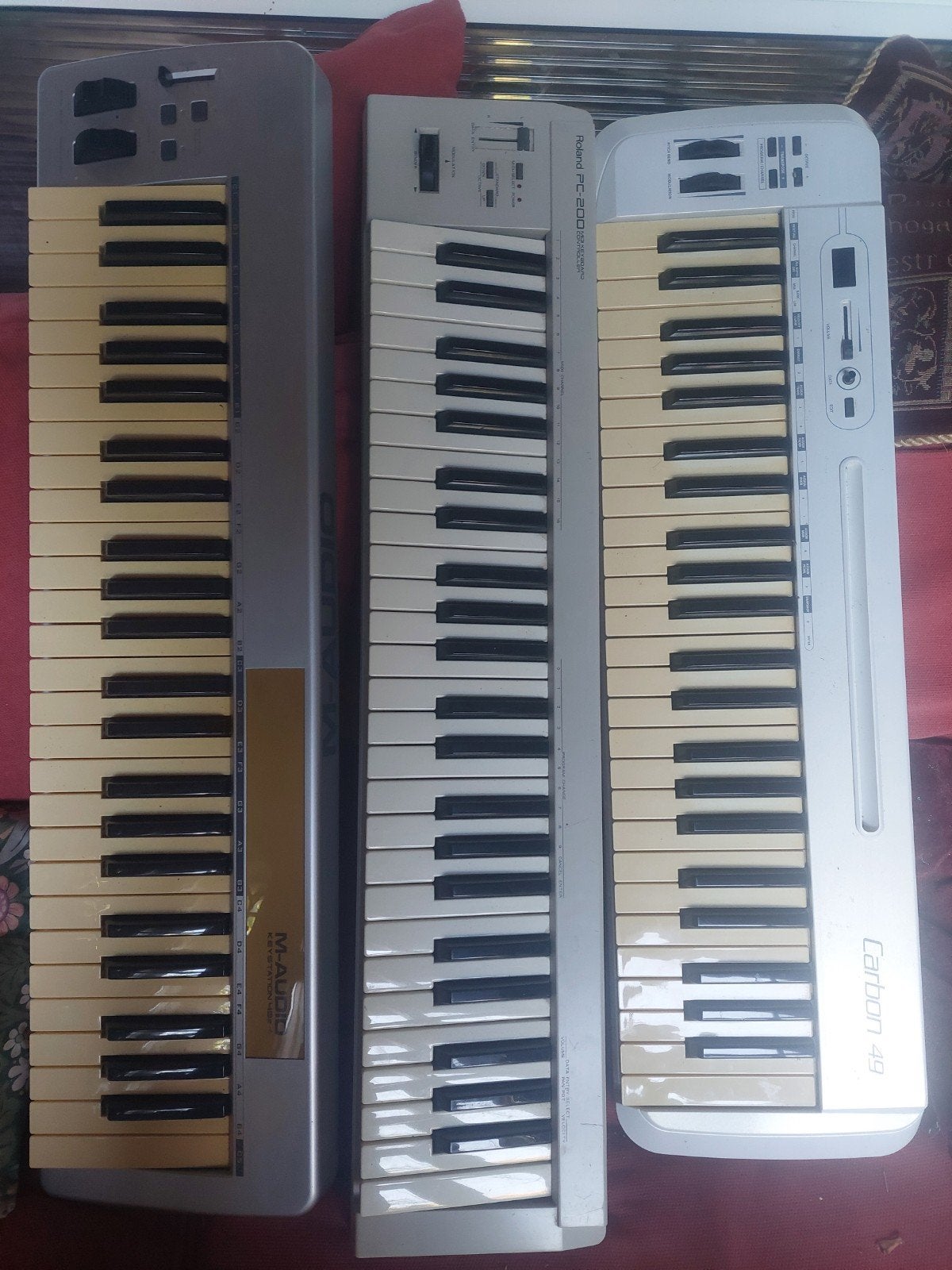 3 Midi Toetsenborden (M-Audio, Roland, Samson) met voedingen, Gebruikt, Midi-aansluiting, Overige aantallen, Ophalen