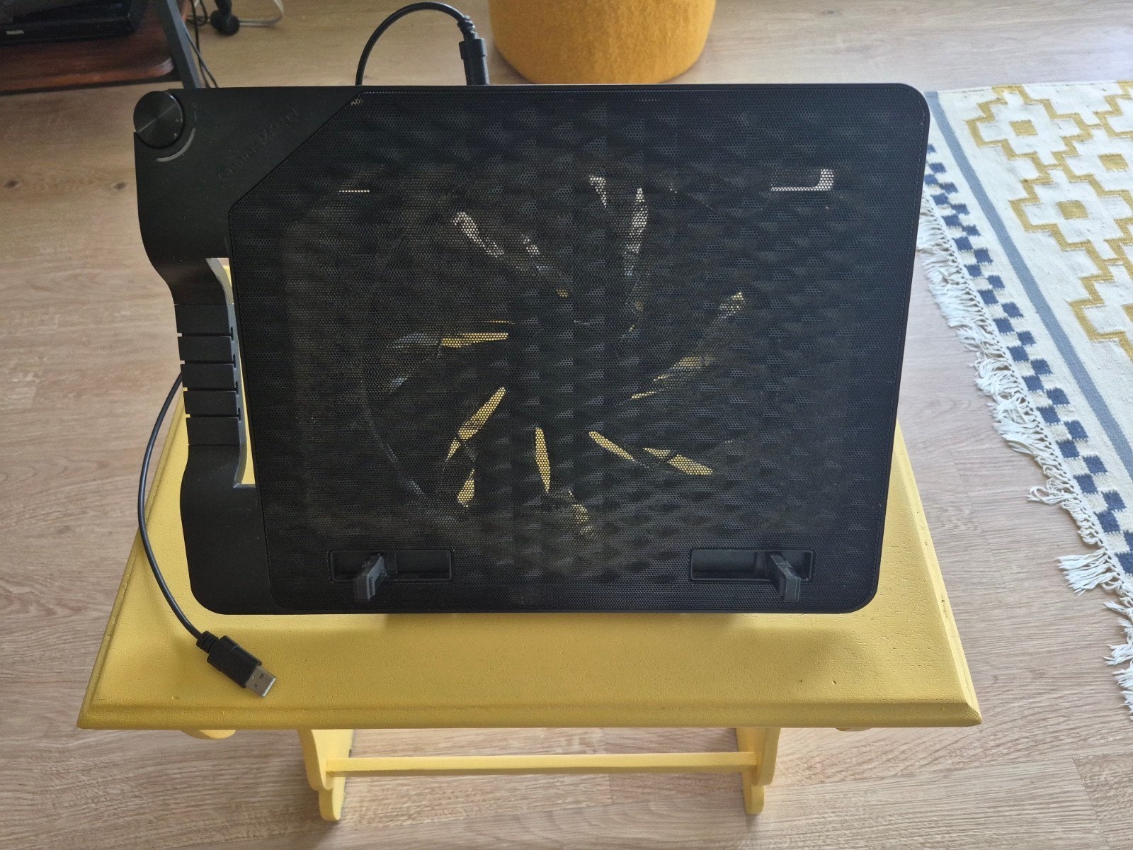 Cooler Master Notepal ErgoStand III Laptop Koeler, Computers en Software, Ophalen, Gebruikt, Cooler Master, In hoogte verstelbaar