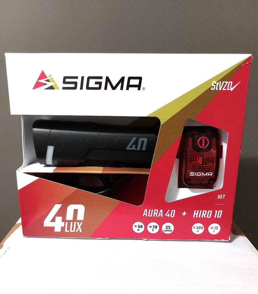 fietsverlichting sigma aura 40 + hiro 10 nieuw in verpakking, Verlichtingsset, Nieuw, Ophalen of Verzenden, Oplaadbaar
