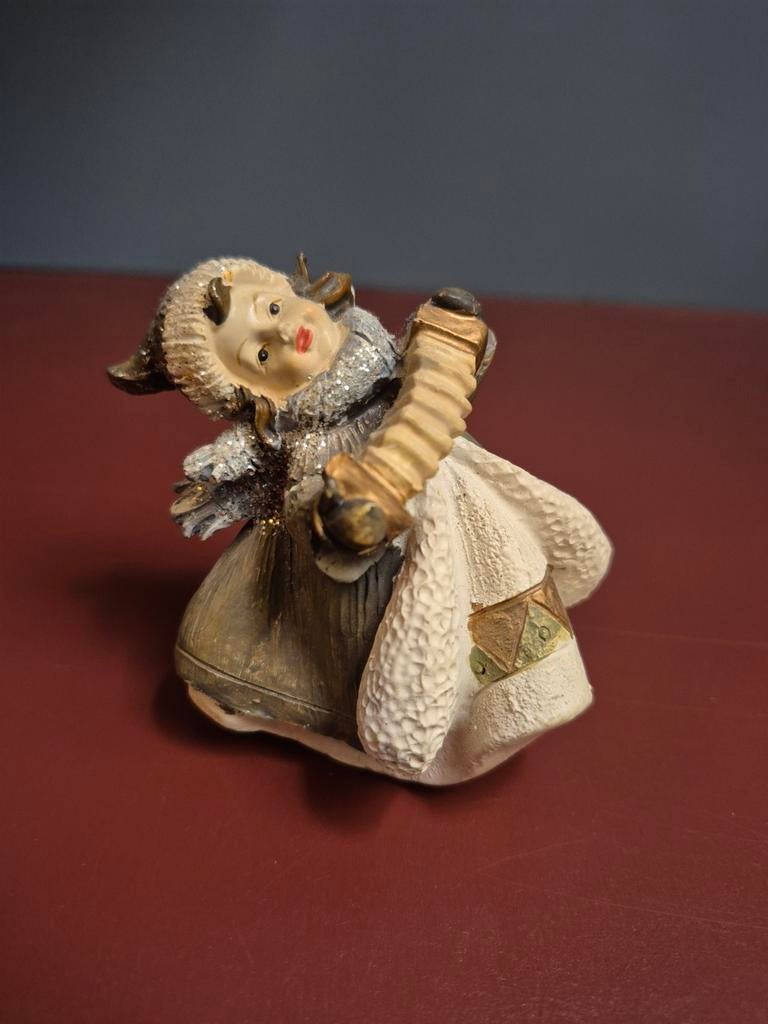 Meisje met accordeon, Ophalen of Verzenden, Zo goed als nieuw, Mens