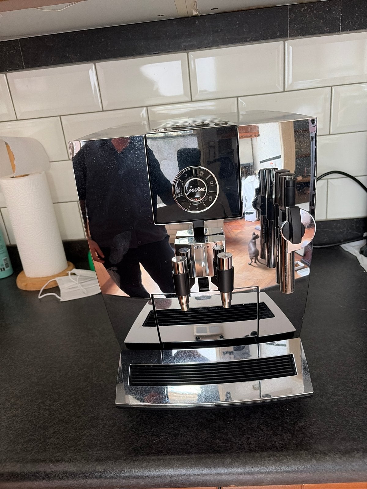 Jura Impressa J9 One Touch TFT Koffiemachine GEREVISEERD!!!, Witgoed en Apparatuur, Afneembaar waterreservoir, 10 kopjes of meer