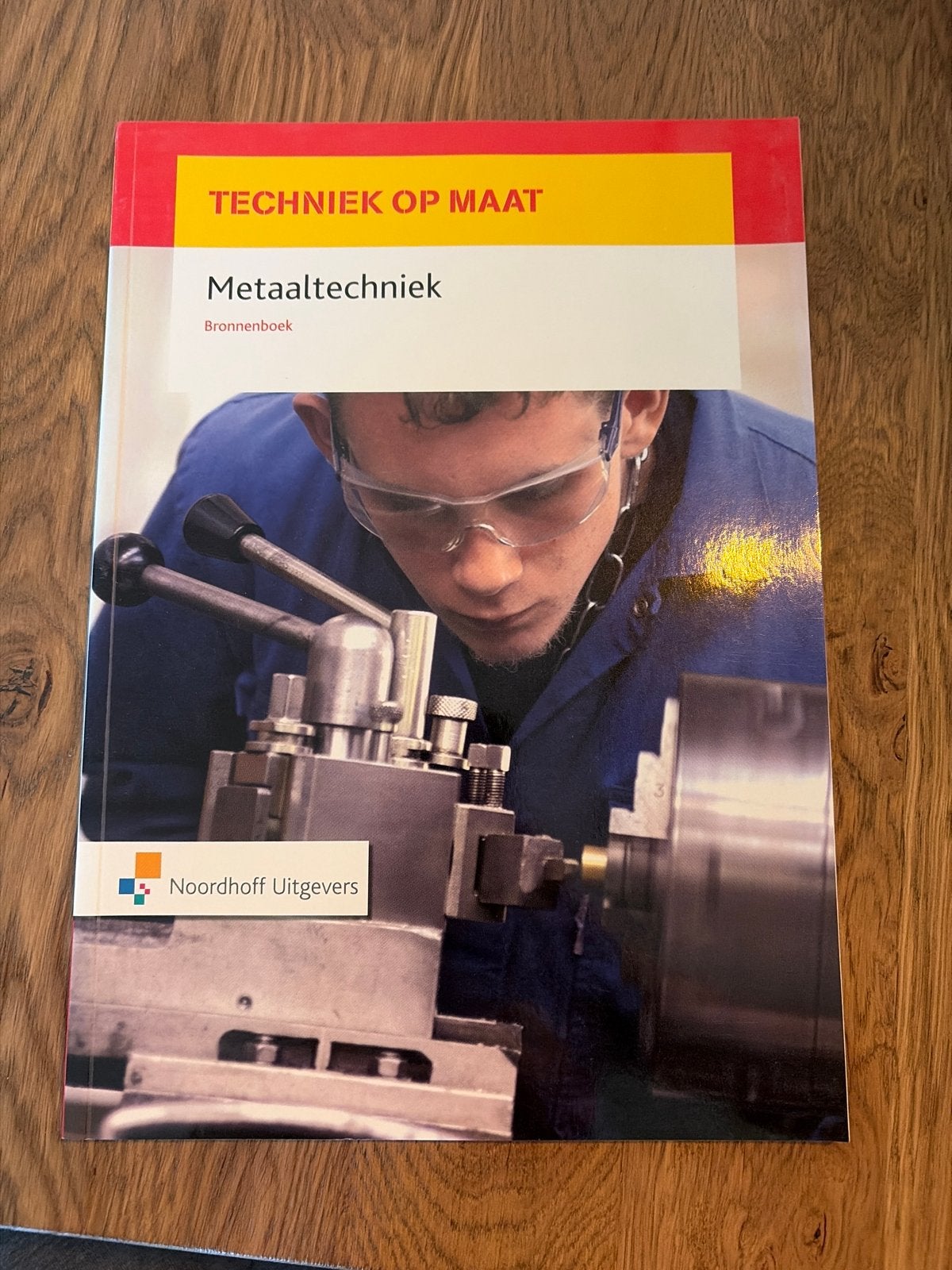Techniek op Maat: Metaaltechniek Bronnenboek, Ophalen of Verzenden, Zo goed als nieuw, Metaaltechniek