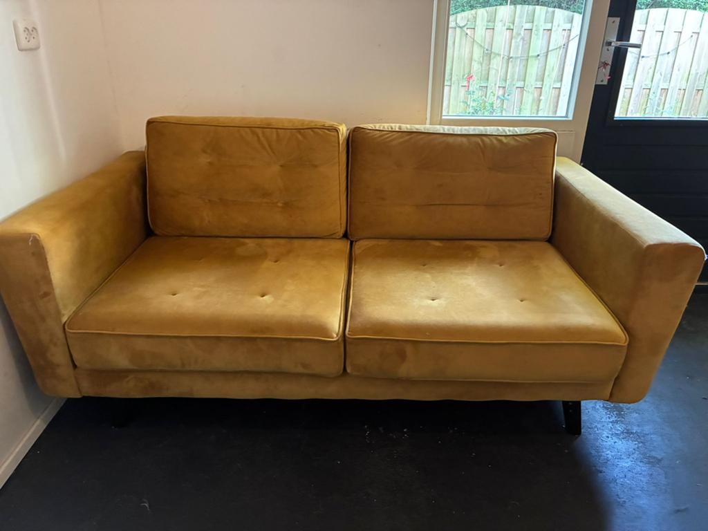 Bank okergeel Leen Bakker, Ophalen, Gebruikt, 150 tot 200 cm, 75 tot 100 cm