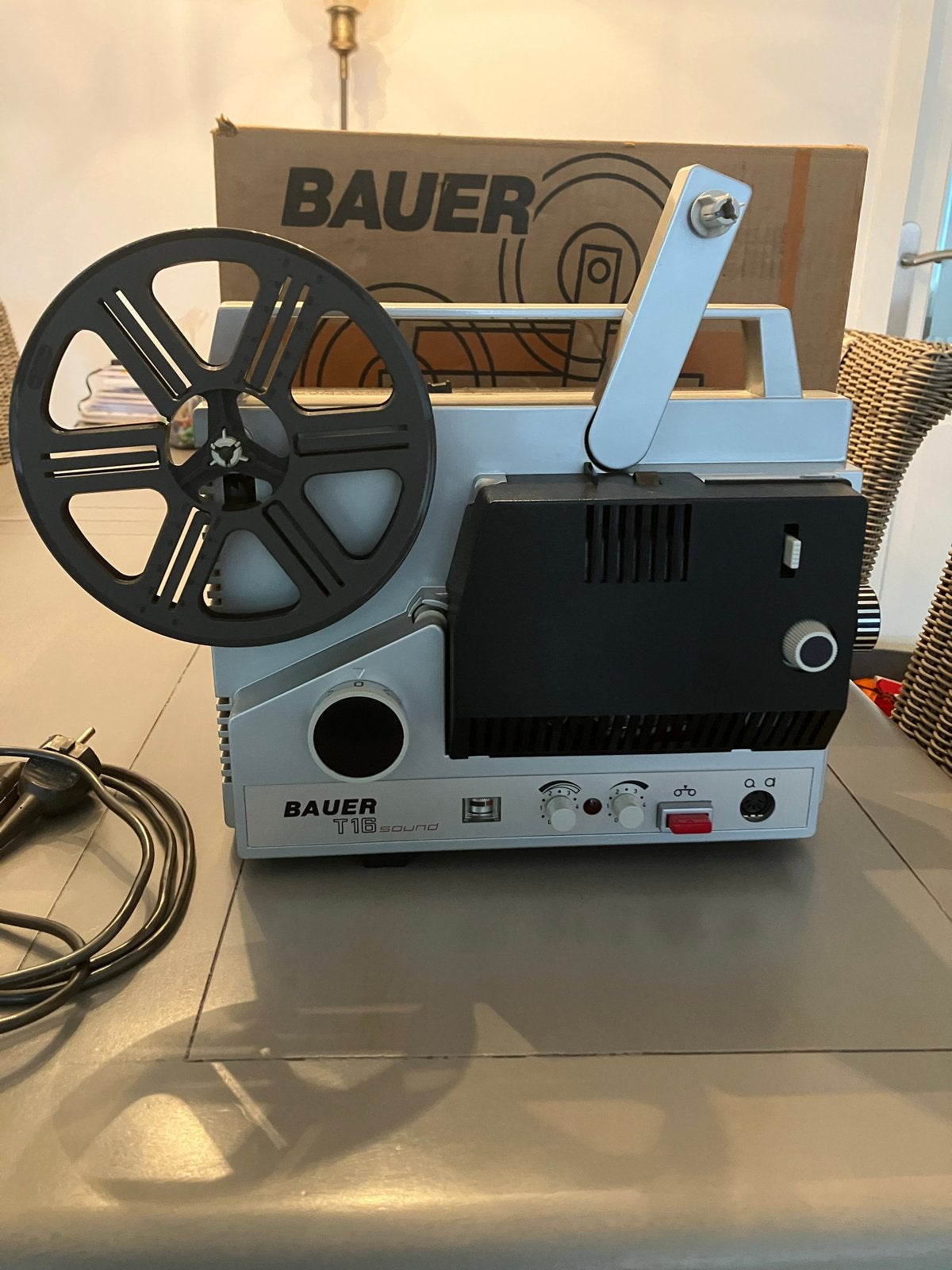 Bauer T16 Sound Super 8 Filmprojector - Vintage, Ophalen of Verzenden, Gebruikt, Overige technologieën, Overige resoluties
