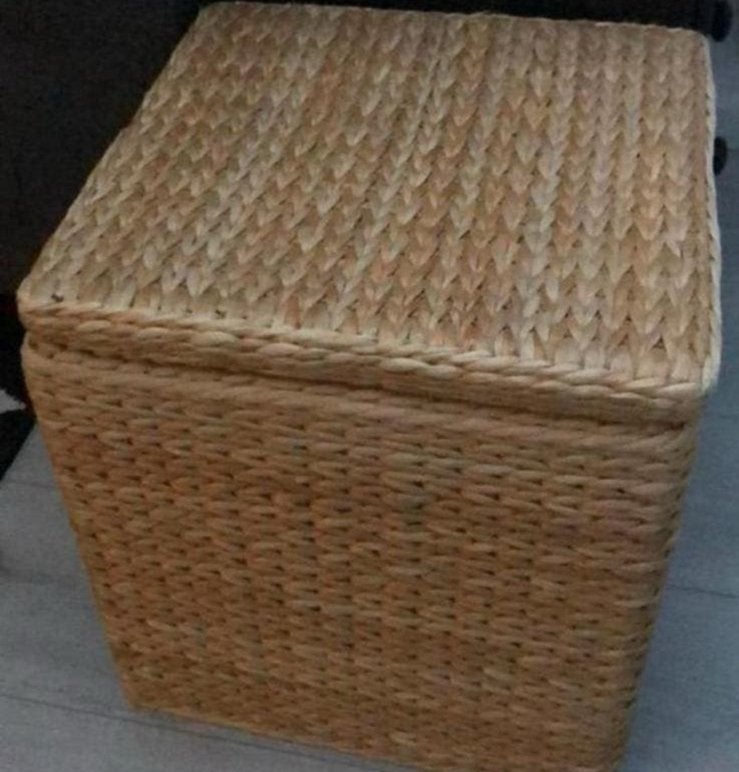 Leuke rieten/zeegras opbergkist mand, Huis en Inrichting, Woonaccessoires | Schalen en Manden, Ophalen, Zo goed als nieuw, Rond