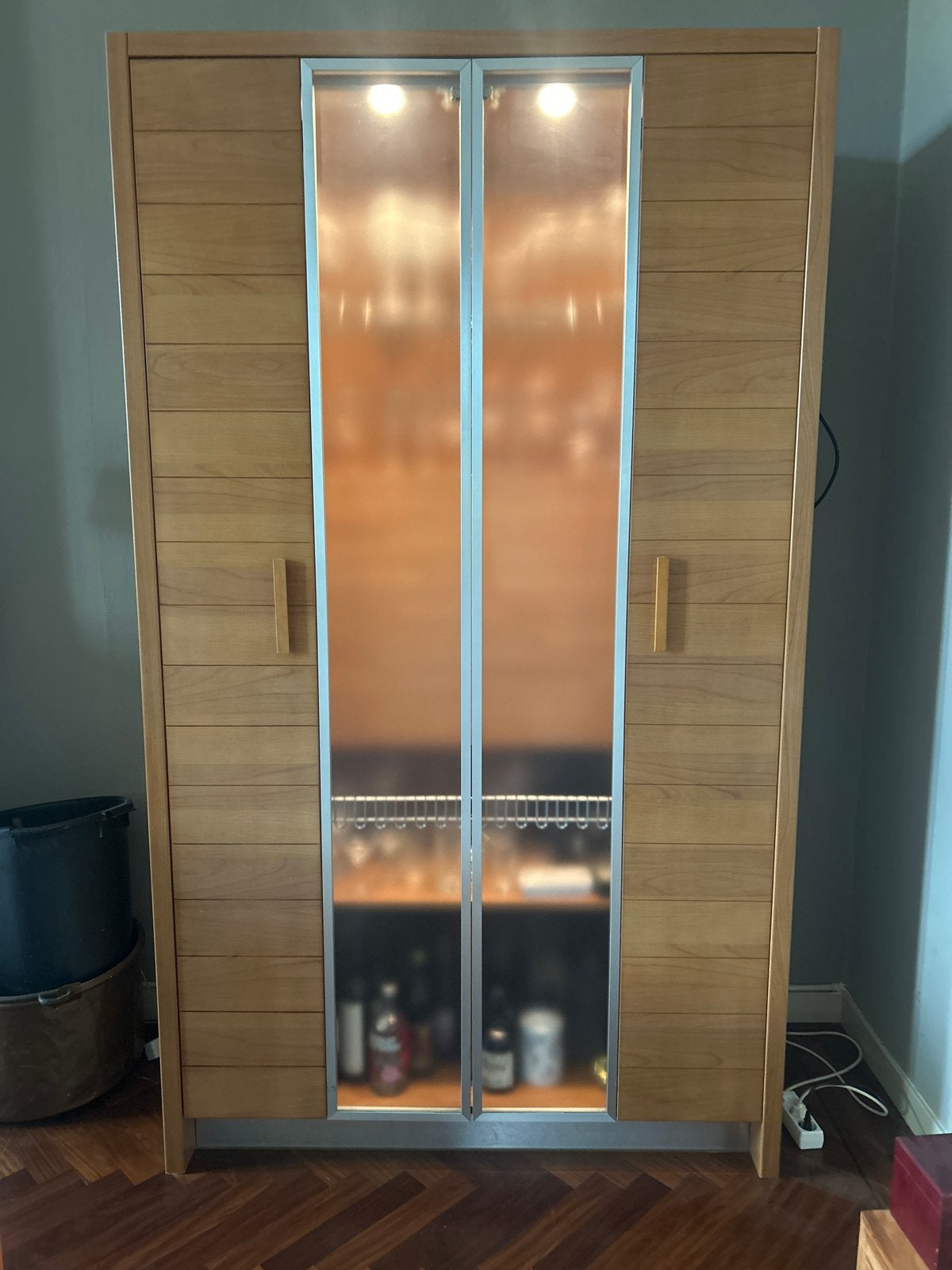 Italiaanse design barkast / wijnkast – massief hout, Ophalen, 100 tot 150 cm, 200 cm of meer, Zo goed als nieuw