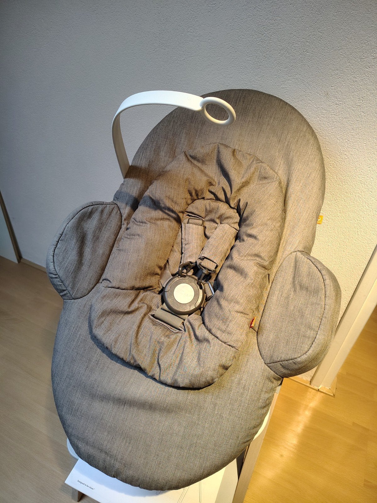 Complete Stokke Steps set, grijs met hout, met accessoires!, Ophalen, Gebruikt, Meegroeistoel, Afneembaar eetblad