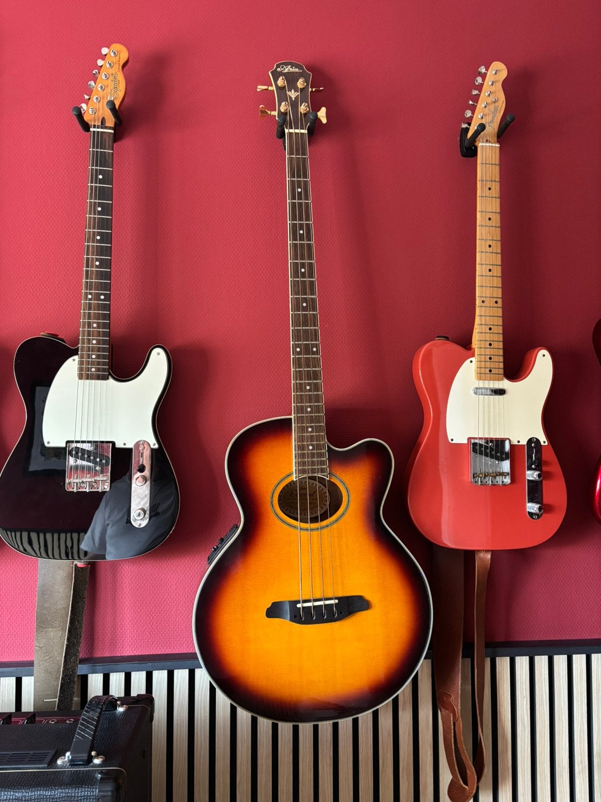 Aria akoestische basgitaar - Sunburst, Ophalen, Zo goed als nieuw, Overige typen, Met koffer