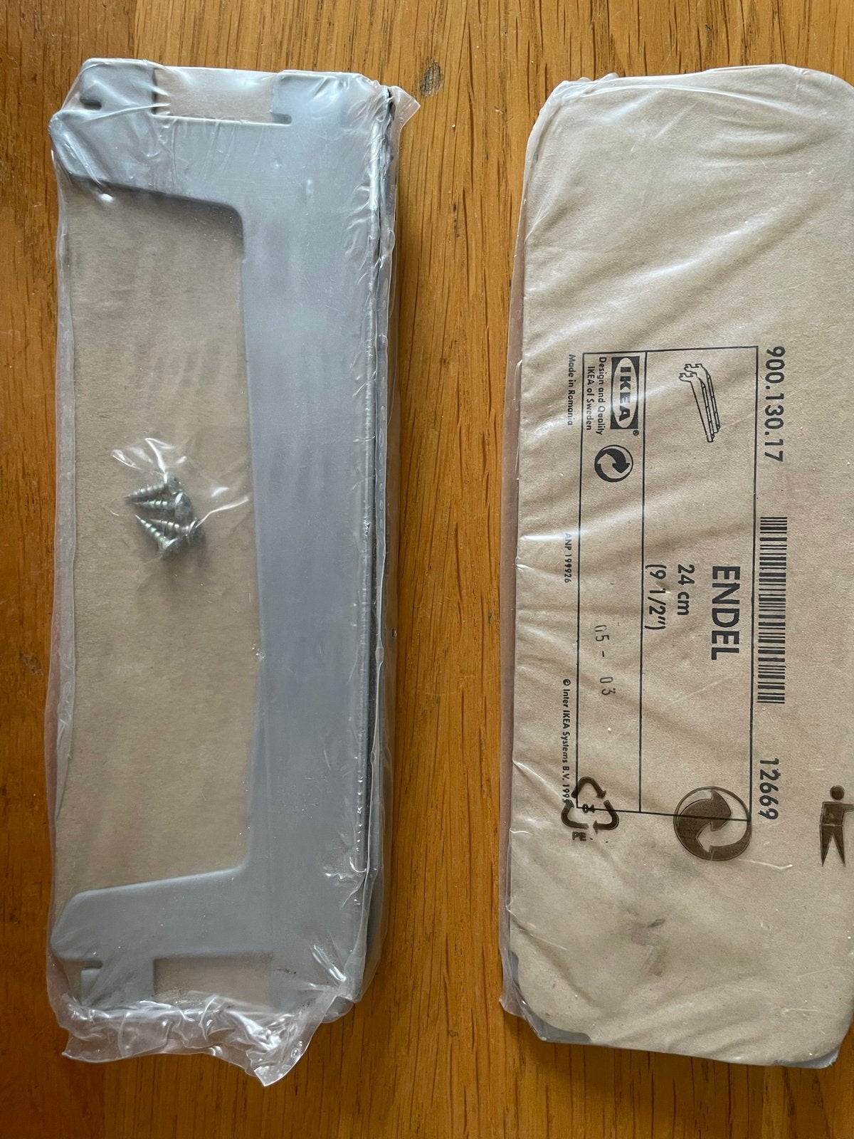 IKEA ENDEL Plankdrager 24 cm - Nieuw in verpakking, Ophalen of Verzenden, Nieuw